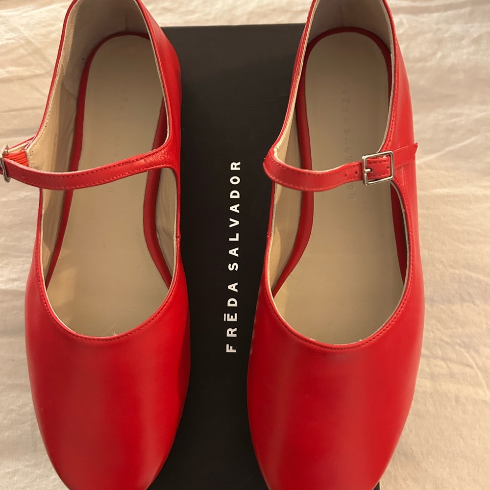 NEW FREDA SALVADOR women's aubrey mary jane flat in red calf NWT - Picture 6 of 9